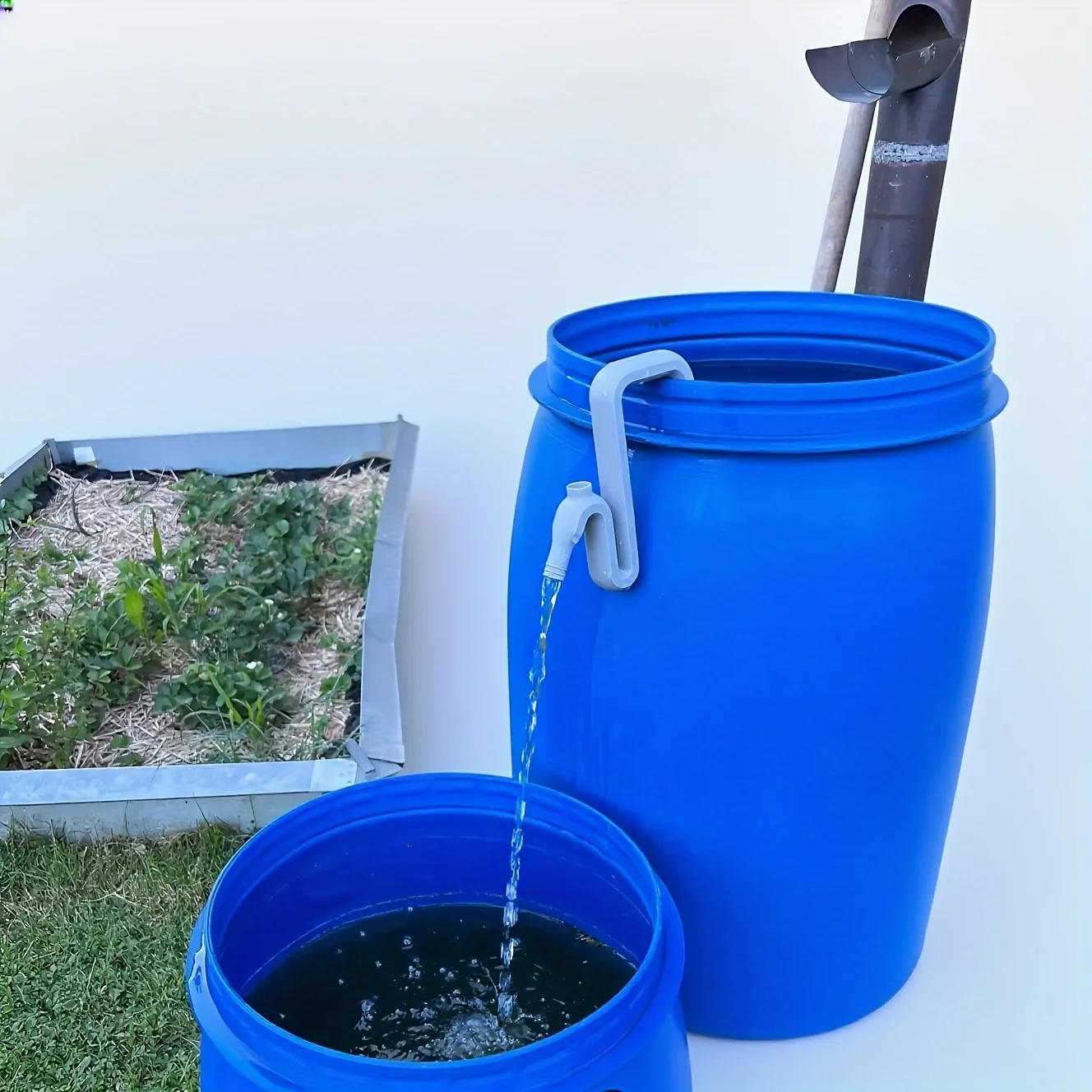 

1 шт. - Комплект для отвода и перелива дождевой воды, самовсасывающий сифонный комплект для легкого автоматического слива и наполнения.