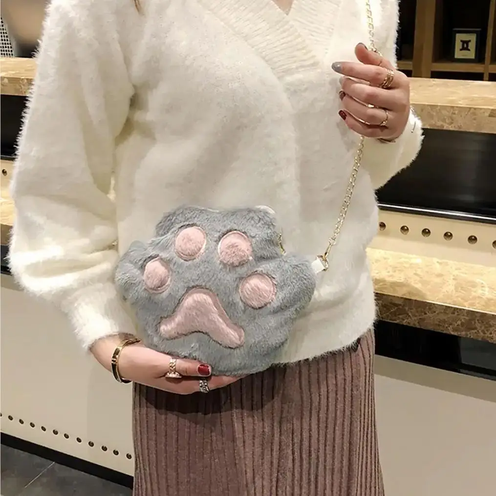 Cute Girls Plush Bear Paw Chain Bag Winter Warm Plush Crossbody Bag Fashion Animal Women Shoulder Bag