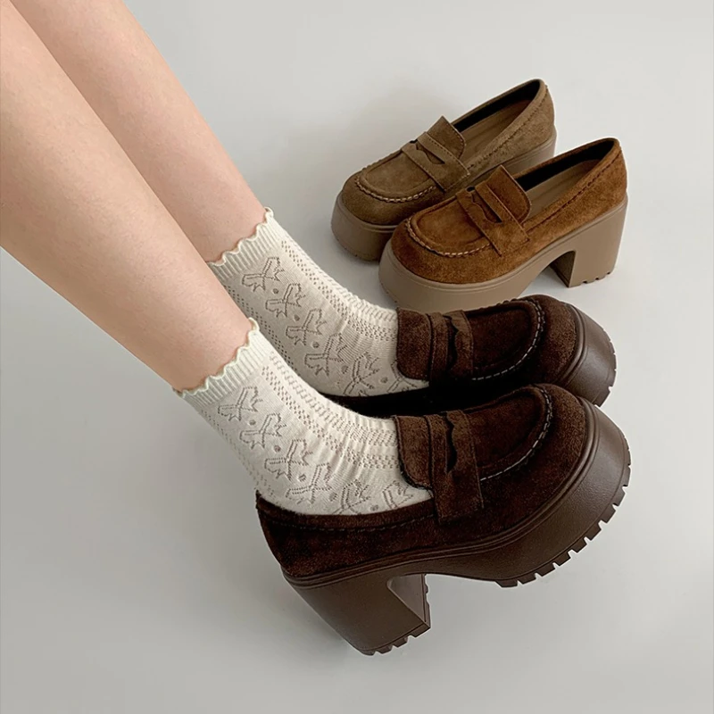 

Винтажные женские туфли-лоферы на массивном каблуке, лаконичные туфли без шнуровки, новинка 2026, весенние женские модельные туфли на платформе, увеличивающие рост