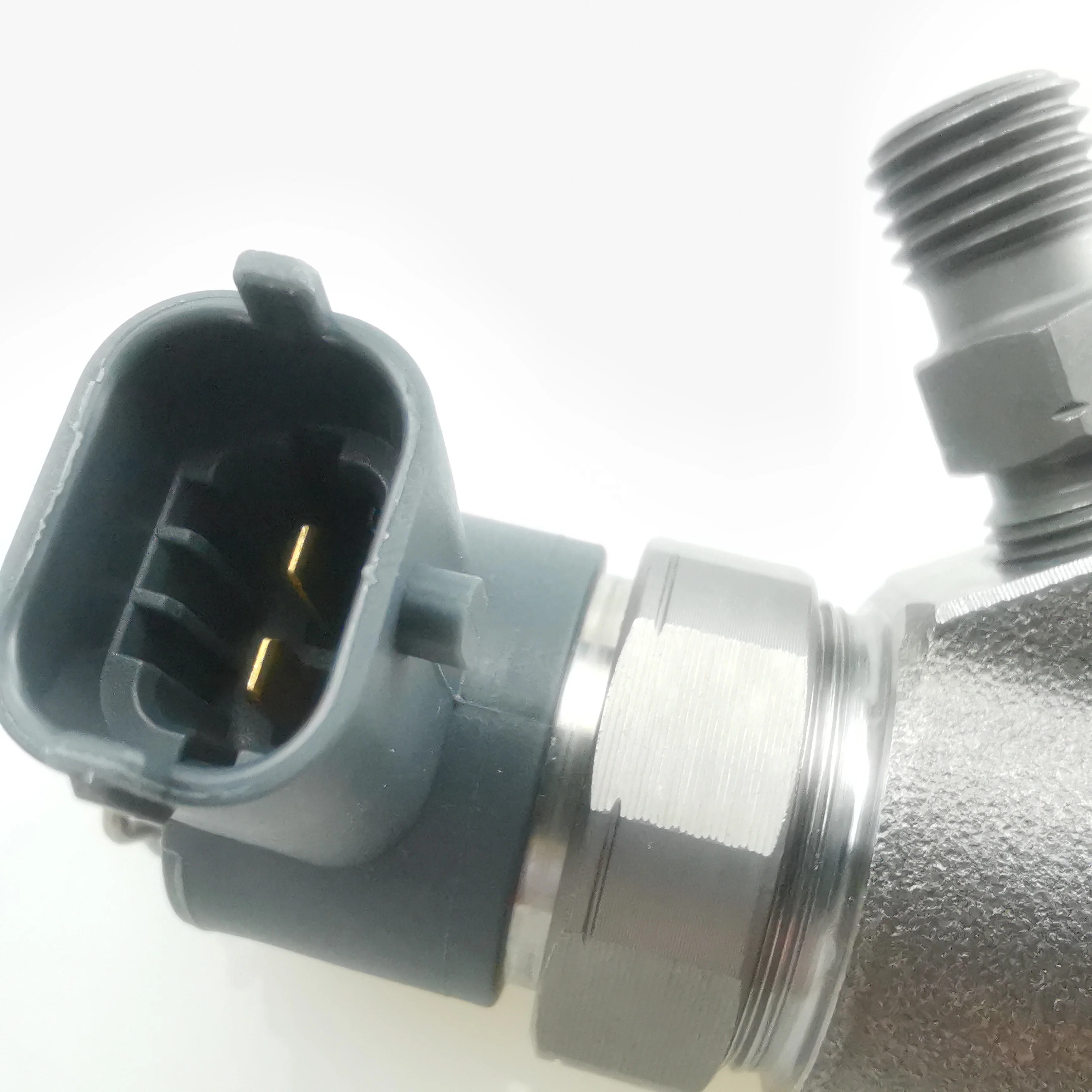 مجموعة حاقن الوقود الأصلية SAIC MAXUS T60 0445110844