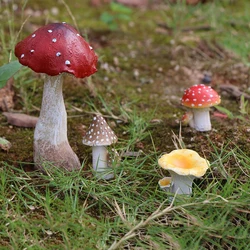 Outdoor Red Umbrella White Pole Mushroom Resin Decoration Garden Lawn Landscape Statue Ornament Courtyard Villa Sculpture Crafts