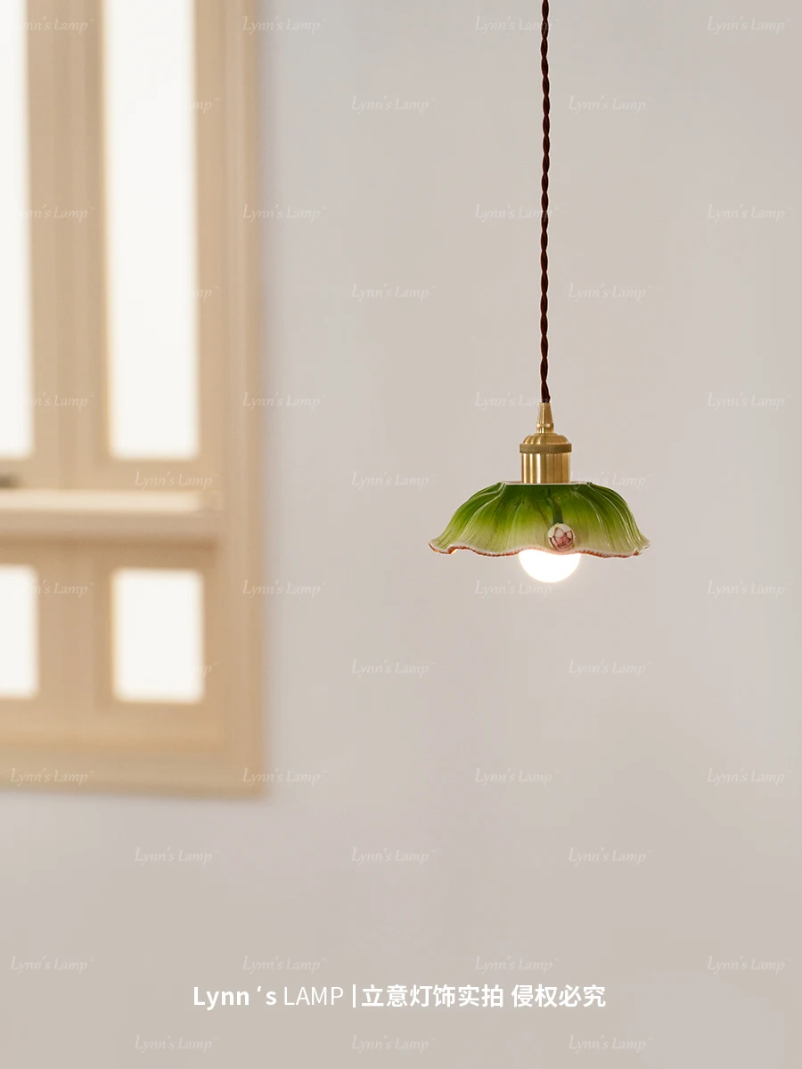 

Керамический подвесной светильник для спальни во французском стиле в античном стиле и персонализированный подвесной светильник в китайском стиле с листьями лотоса.