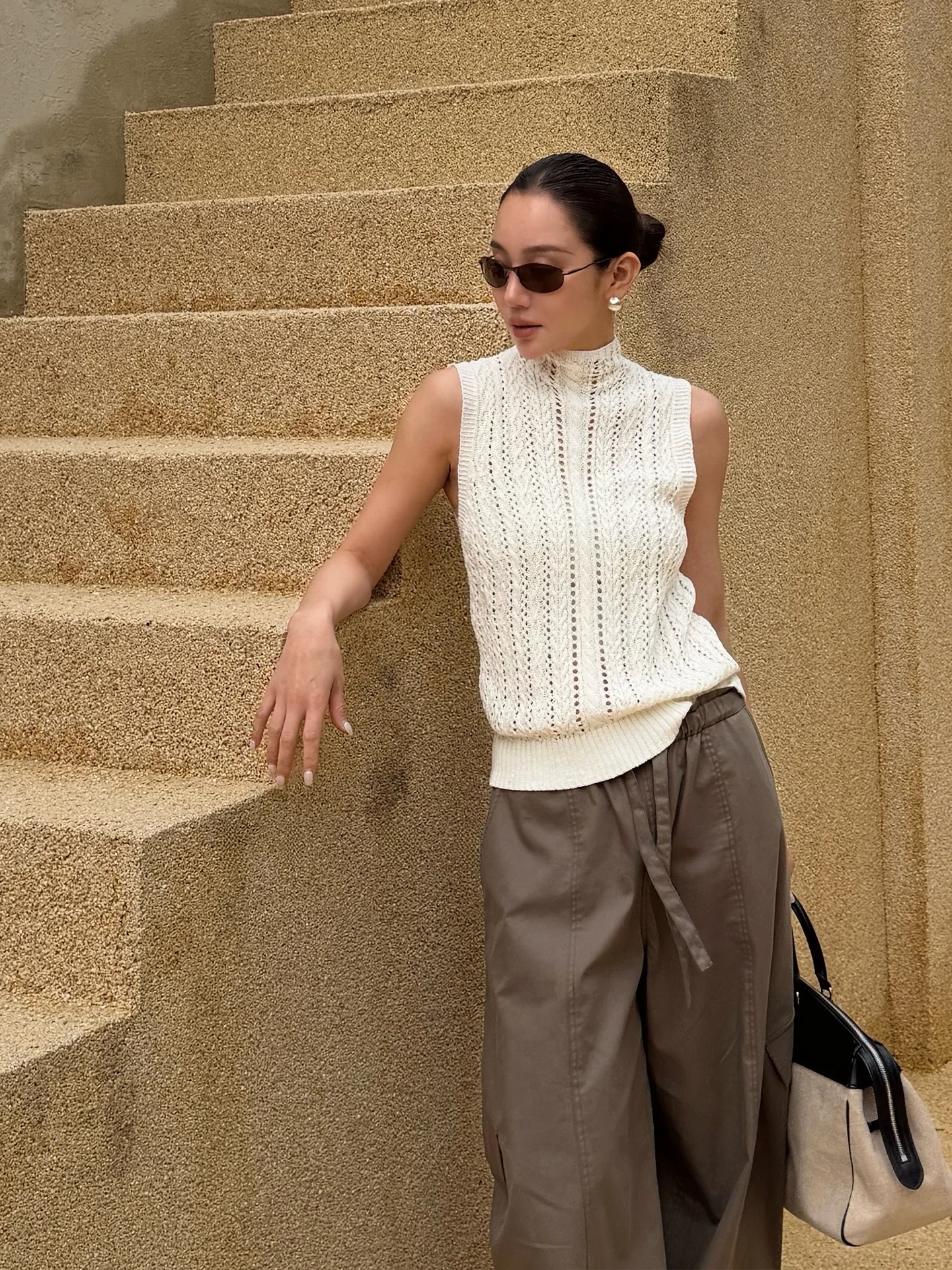 

Minimalist LiHuiEr Women's Vest Knitted Top Casual Loose Fit Long Sleeve round Neck Warm Pure Color Cloud Path Design Sensation