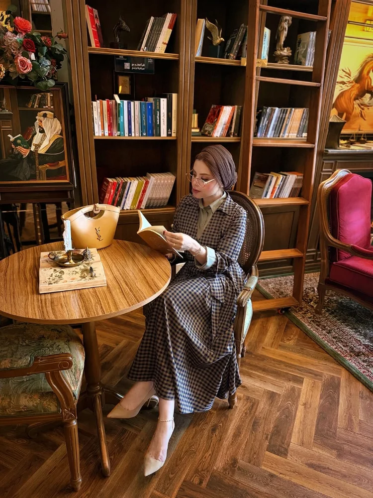 

Ретро клетчатое платье с v-образным вырезом, женские элегантные облегающие длинные платья с длинными рукавами, весна 2026, новая женская повседневная верхняя одежда для поездок на работу