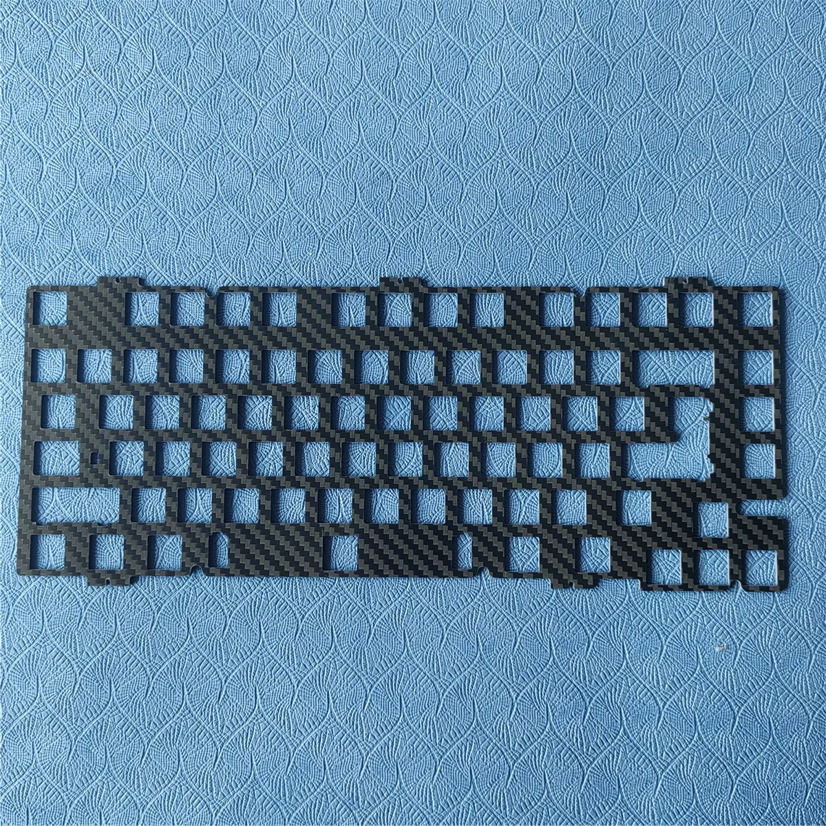 Keyboard Plate for Neo75 Barebone Kit Use in PP FR4 CF PEI Brass for PCB Screw in Stabilizer