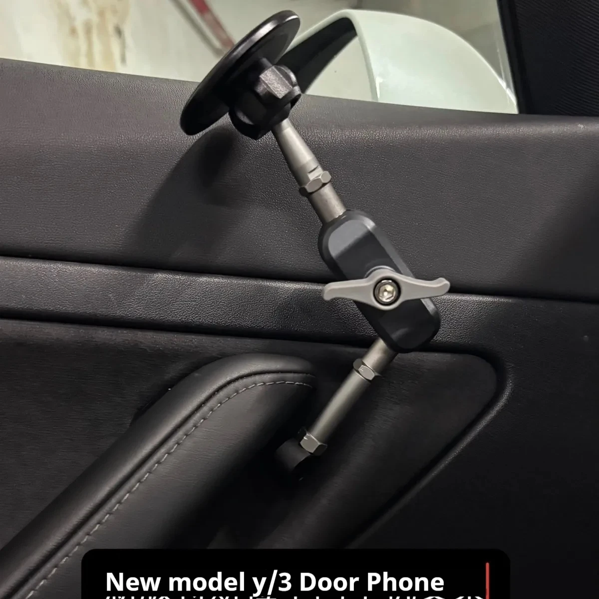 

Dual Screen Display Car Phone Holder, Safe Driving Navigation Mount, Hands-Free Phone Stand for Model 3/Y, Car Interior Accessor