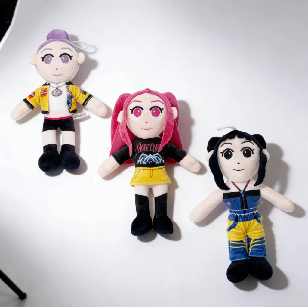 Vente 2026-nouveau style AnimeDemon Hunters peluche mignon tigre peluches doux en peluche bureau décor poupée jouet Fans cadeau fête Favo -------