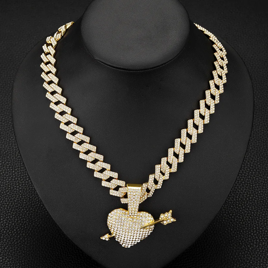 Men's Arrow Through Heart Alloy Pendant Necklace - Hip Hop Jewelry Gift for Him, Valentine's Day/Birthday Romantic Accessories