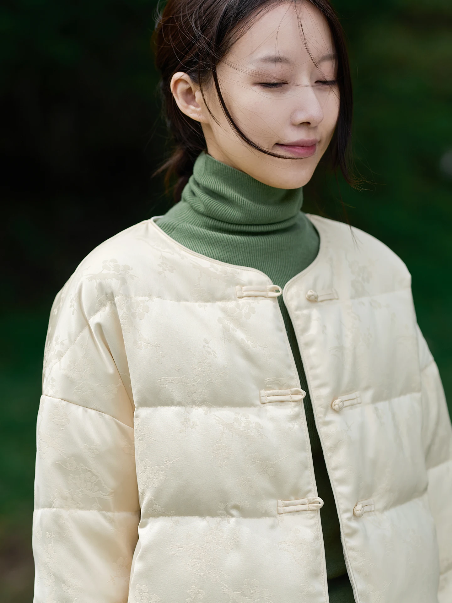 

Retro Artistic round Ne Button Drop oulder Sve Embroidered Fabric down Jaet Warm Thi Long Sve ort Sle