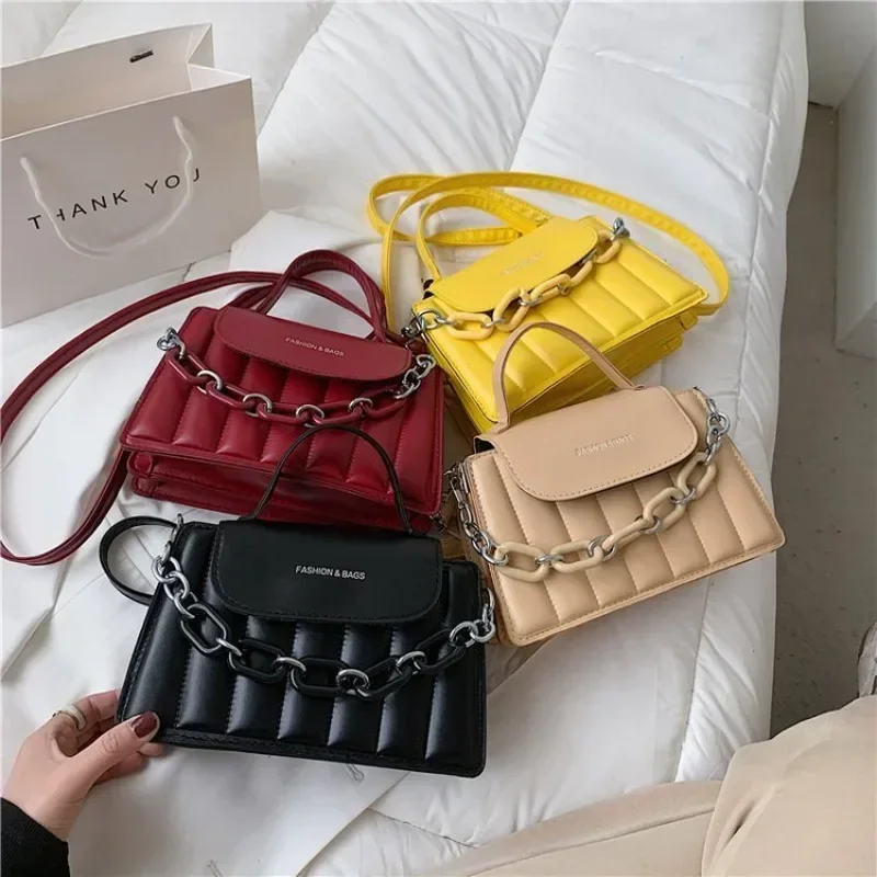 New Fashion Texture Thick Chain Shoulder Bag Mini Lightweight Crossbody Bag Personality Travel Multi-color Shoulder Bag Women