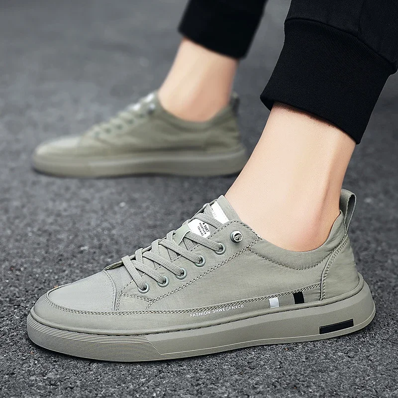 

Men's Canvas Slip-On Work Shoes Breathable Flat Summer Casual Sports Shoes Wear-Resistant Rubber Outsole Chunky Sneakers