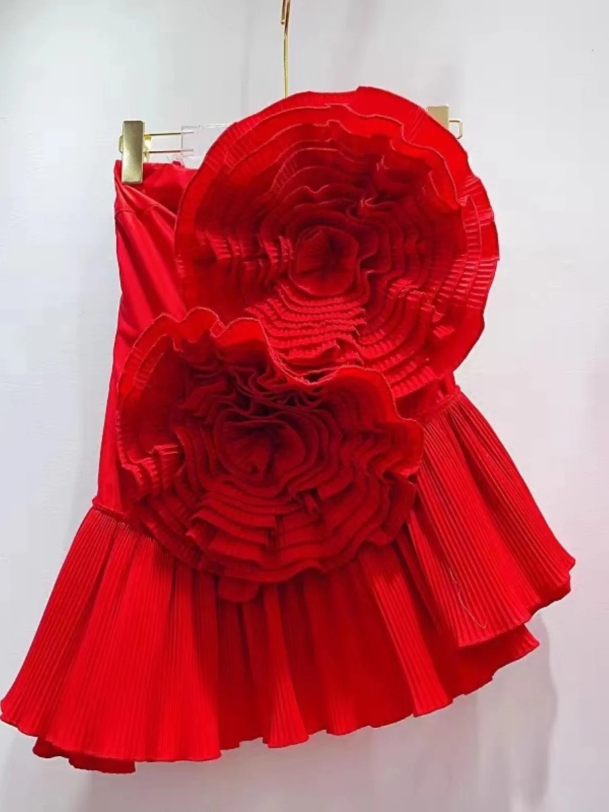 

Korean Sle Exaggerated 3D Flower Decoration Tube Top oulder Bared Asymmetrical Pleated Faionable Streetwear Blouse