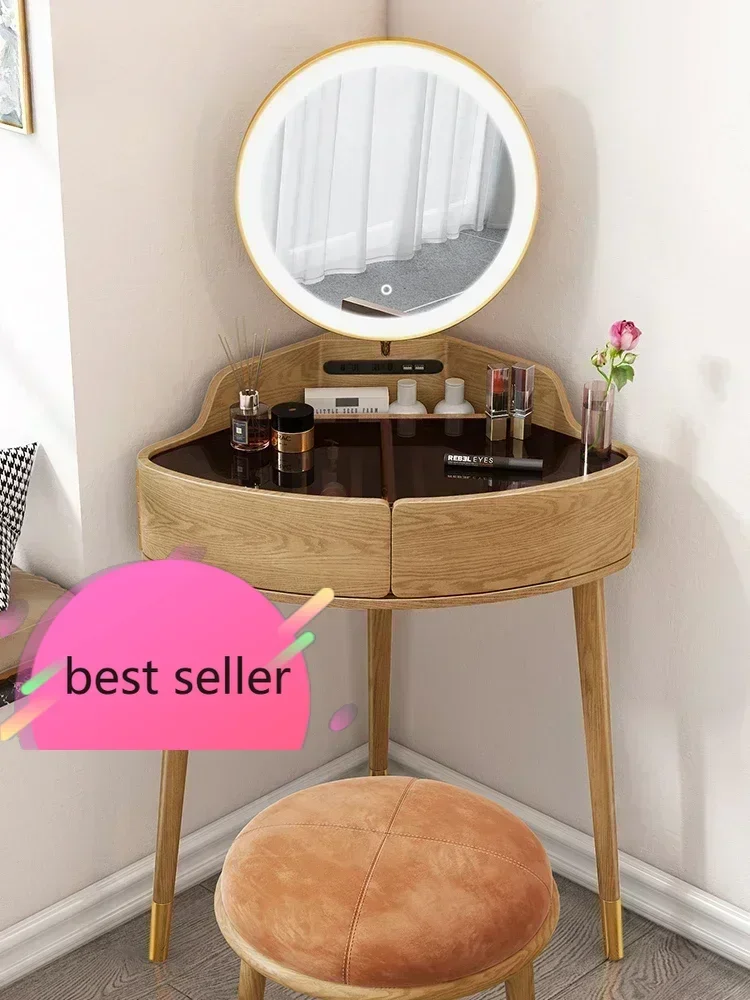 N7 Bedroom Flip Mul…