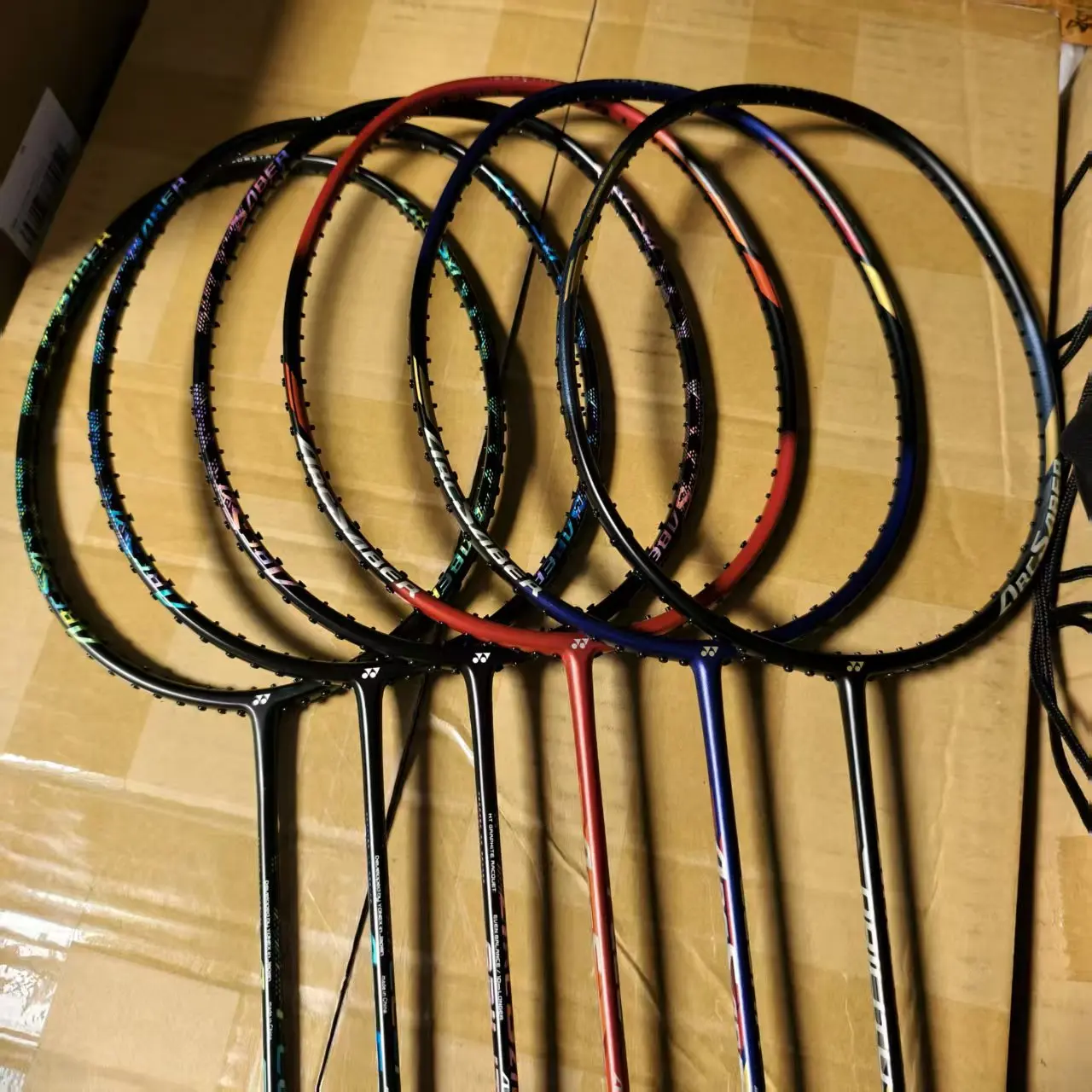 arc-2-badminton-racket-ultra-light-attack-control-5u-bow-arrow-2-feather-weight-80g-84g-carbon-fiber-g5g6-handle