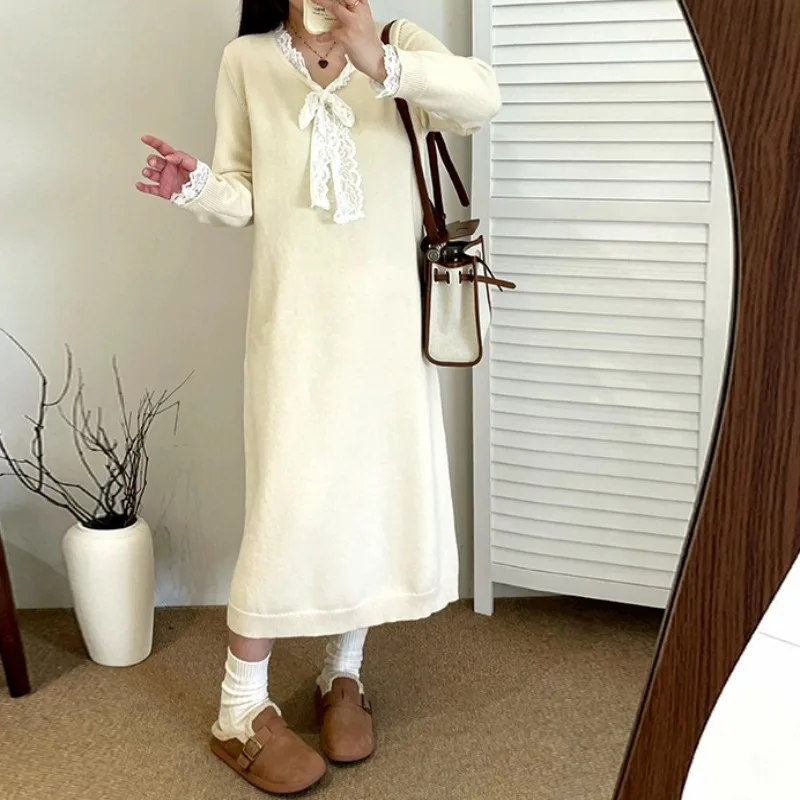 

Plus Size Women's V-neck Lace Knitted Skirt Women's Dress 2025 Winter Fat Mm Loose Sweater Dress