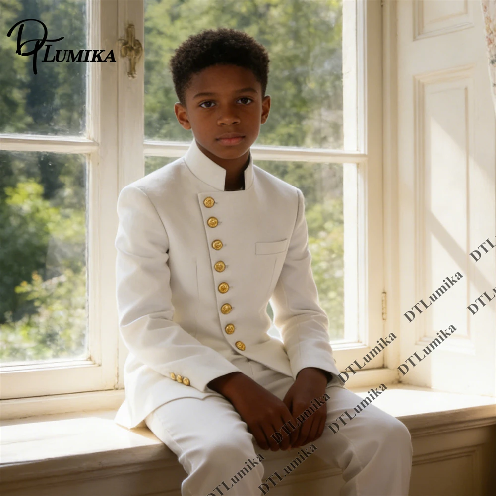 

Элегантный детский костюм: пиджак с воротником-стойкой и золотыми пуговицами, брюки в тон, винтажный стиль, для праздников, вечеринок, банкетов, сценических выступлений