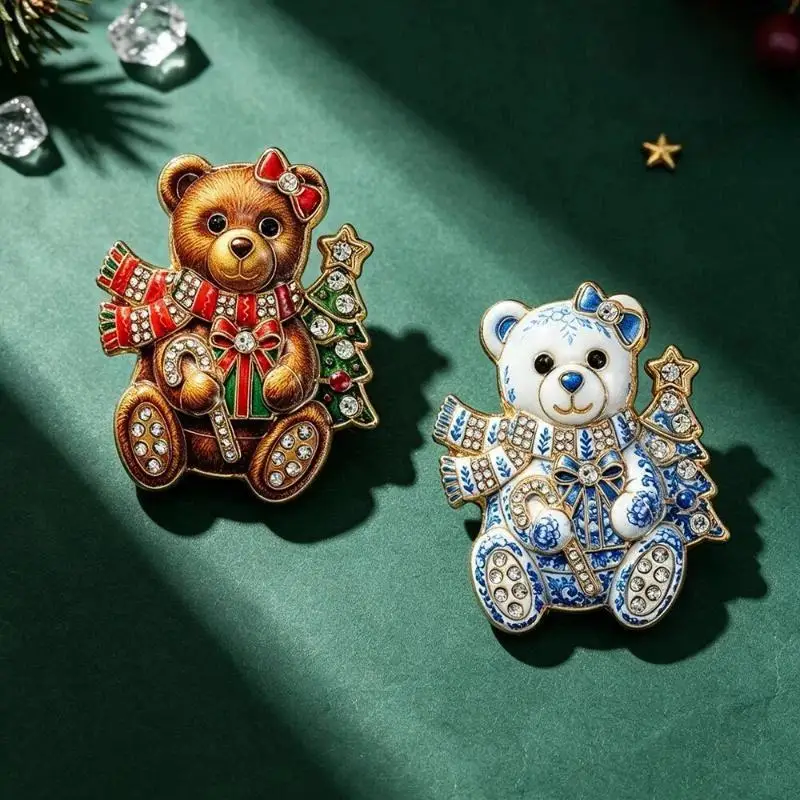 1Pcs Christmas Bear Brooch Cute Rhinestone Animal Lapel Pin Shiny Women Jewelry for Holiday Party Outfit Accessory