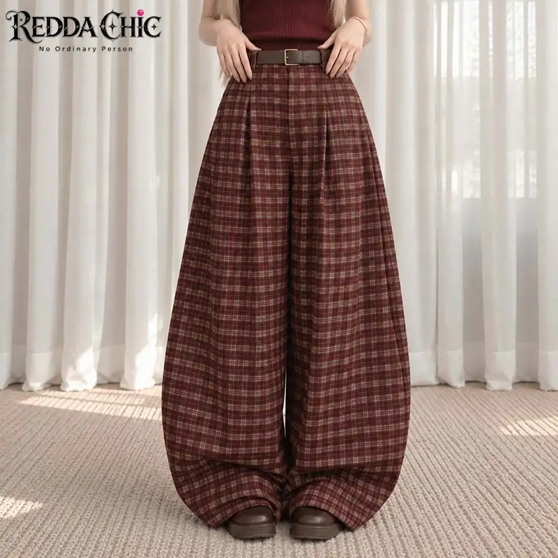 ReddaChic Women's Wide Leg Plaid Pants Vintage Oversized Loose Fit High Rise Carrot Fit Pleat Causal Pants School Everyday Wear