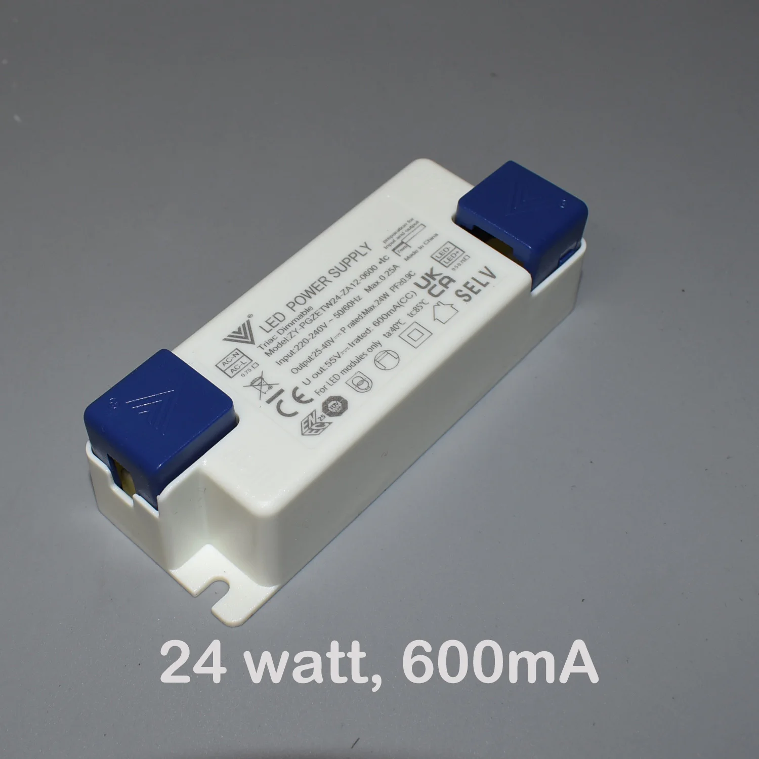 Flicker Free LED Dimmable Driver Lighting Transformer for COB Chips 600mA 900mA 25V-40V Recessed Lamps