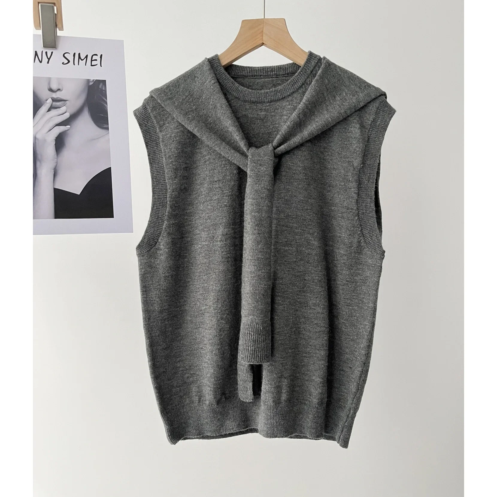 Women's clothing gray temperament commuter style fake two-piece vest sleeveless knitted sweater 16a