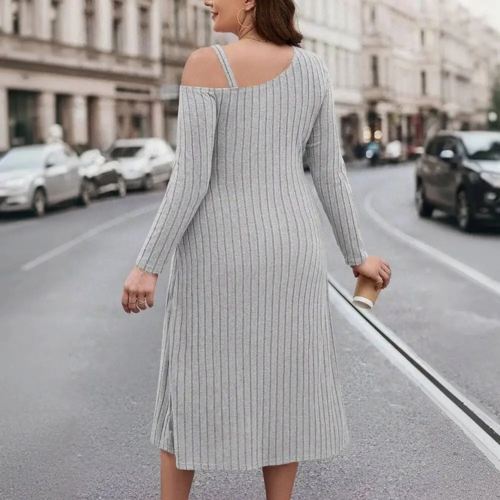 

Station Plus Size International Women's Simple and Elegant Dress 2025 Autumn and Winter New Versatile Commuting Mid Length Skirt