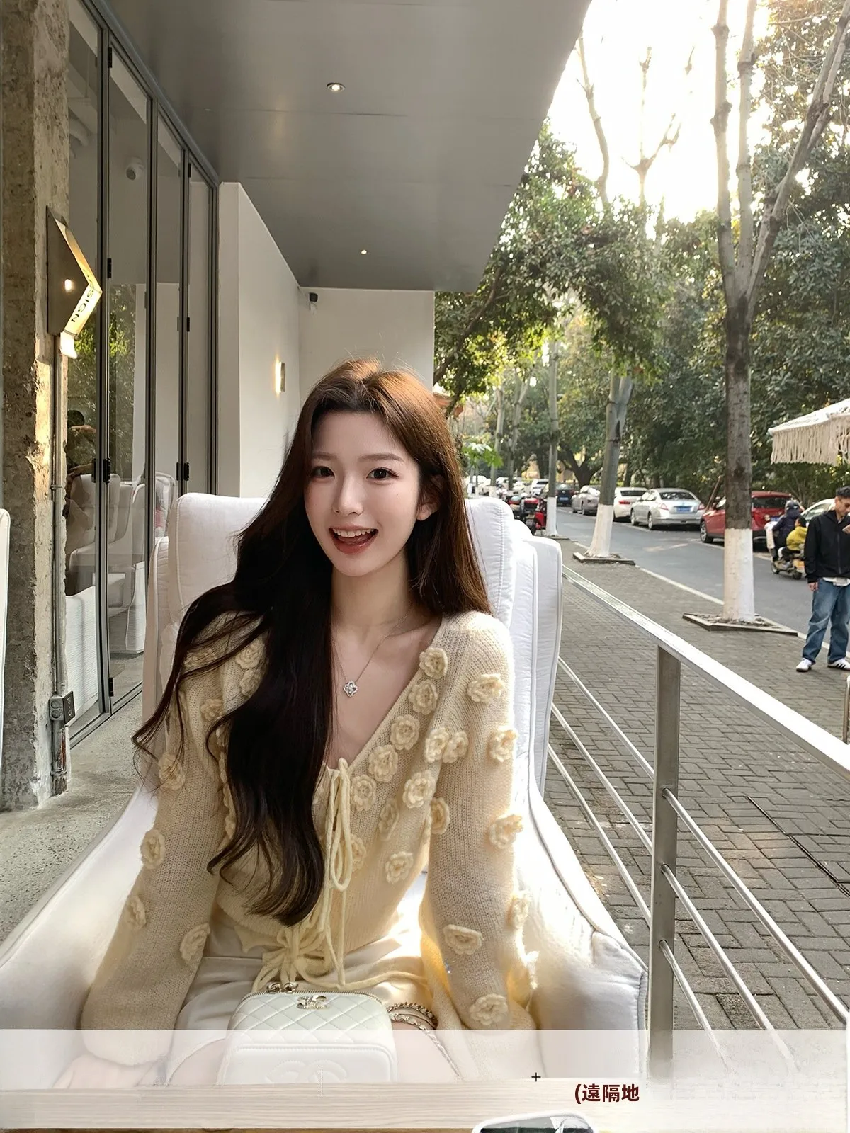 

YOLI Zhang Yuli Yellow V-ne Sweater Women's Spring Anti-aging Woolen Top with 3D Flower Embroidery Casual Sle Long Sve
