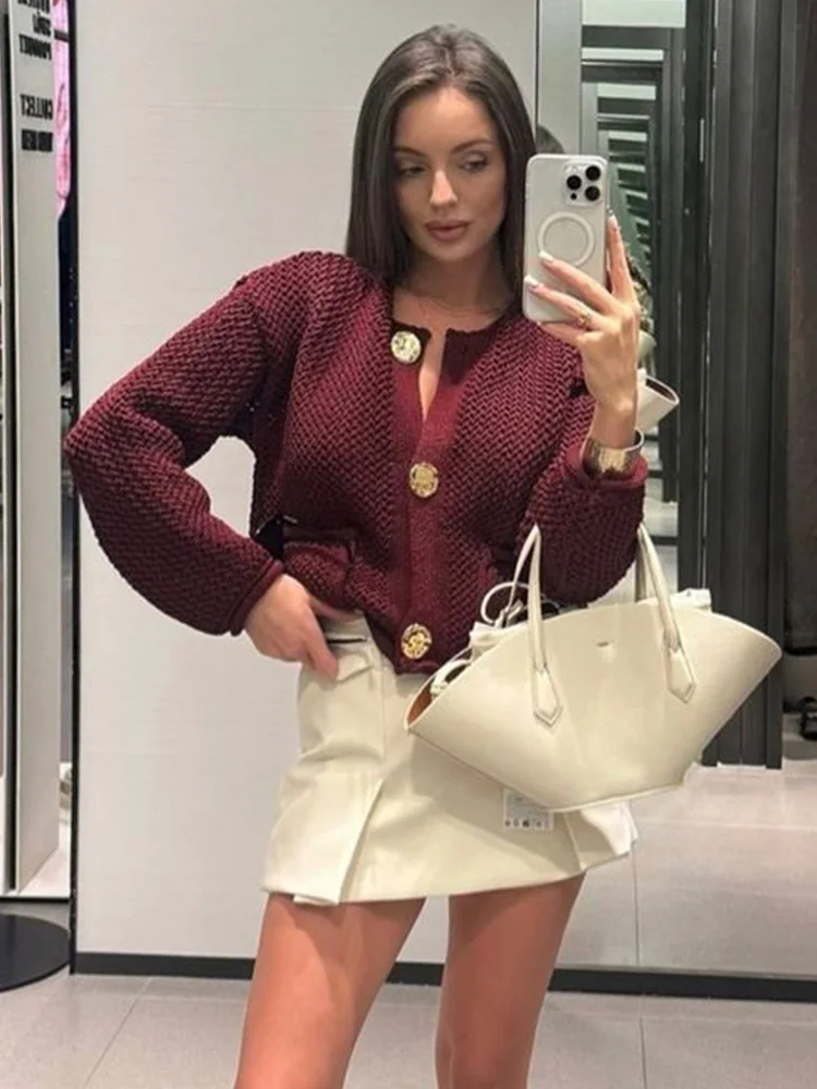 Jesienny damski elegancki sweter z dzianiny O Neck Casual metalowe guziki sweter z długim rękawem z kieszeniami damska odzież wierzchnia Top TRAF