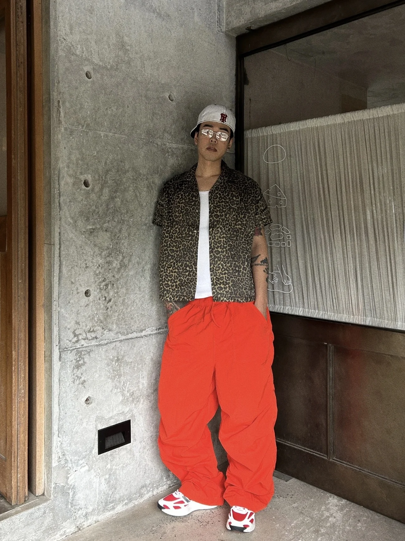 

American Sle Bright Orange 'Escapee Pants' Loose Straight Casual Trousers for Men Street Design Long Pants Summer Faion