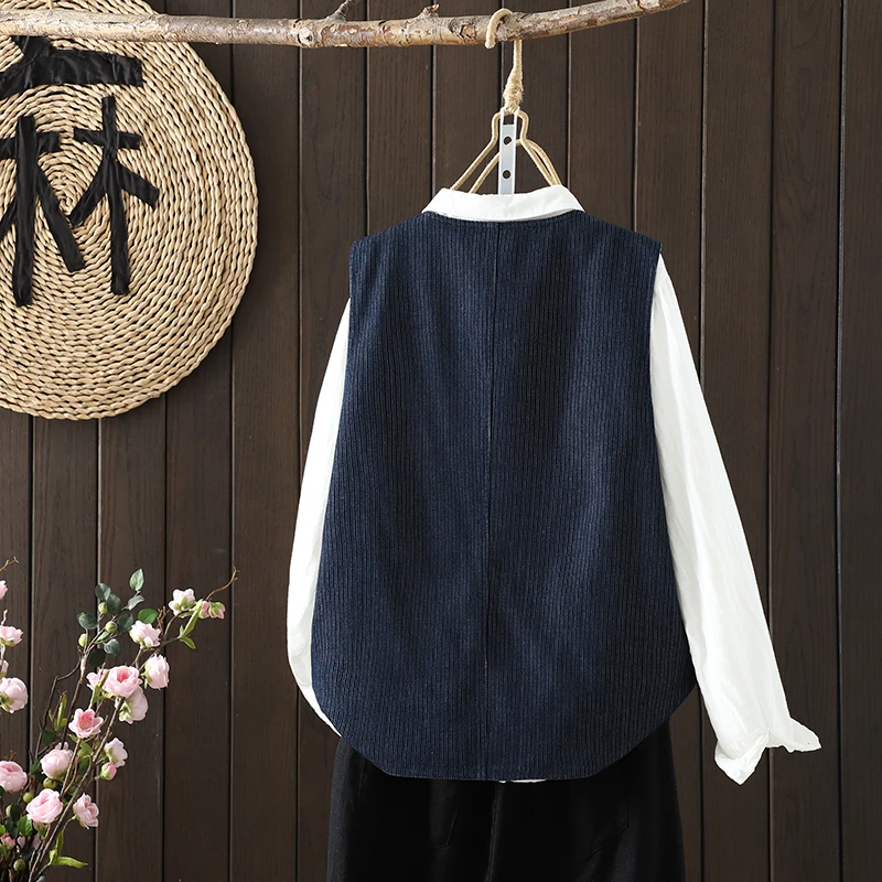 Gilet blu giapponese retrò da donna all'inizio della primavera casual semplice versatile gilet in denim Jaet top rotondo con chiusura a bottone singolo