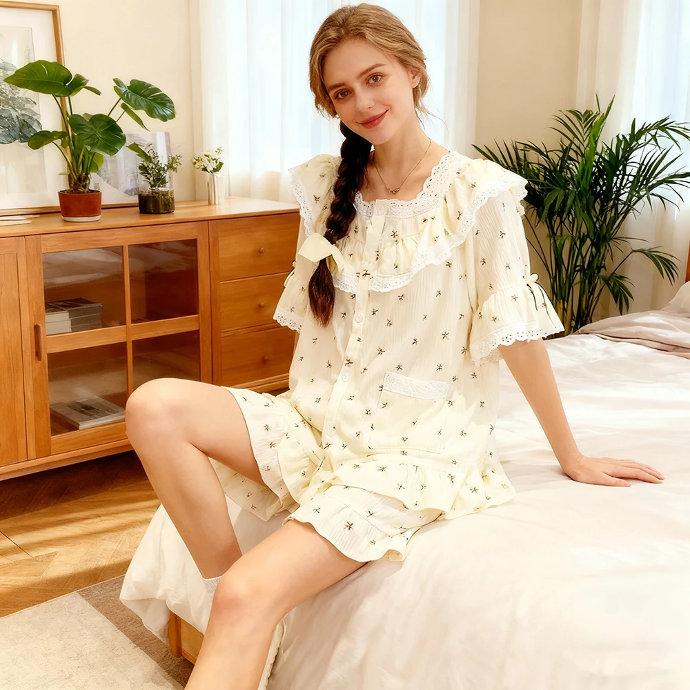 

Женский пижамный комплект больших размеров с цветочным принтом | Топ с воротником принцессы + шорты на эластичной талии | Сексуальная уютная одежда для сна, домашняя одежда