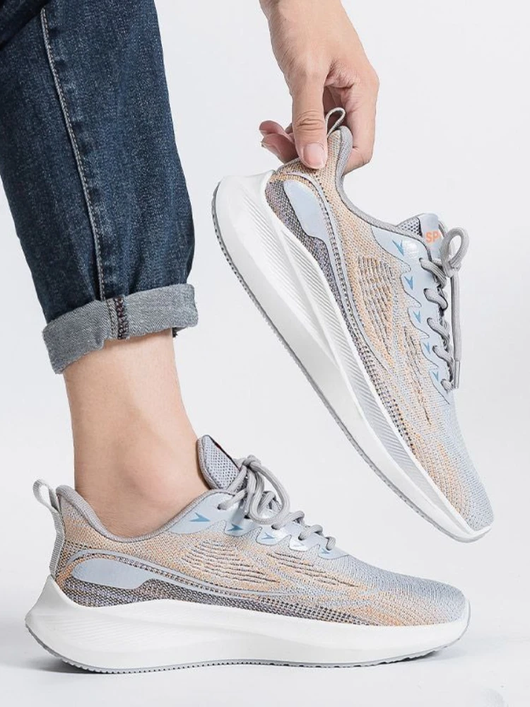 

Дышащая мужская спортивная обувь с сетчатым верхом для бега, уличные оригинальные модные дешевые мужские повседневные кроссовки для ходьбы с жидкостным верхом, распродажа