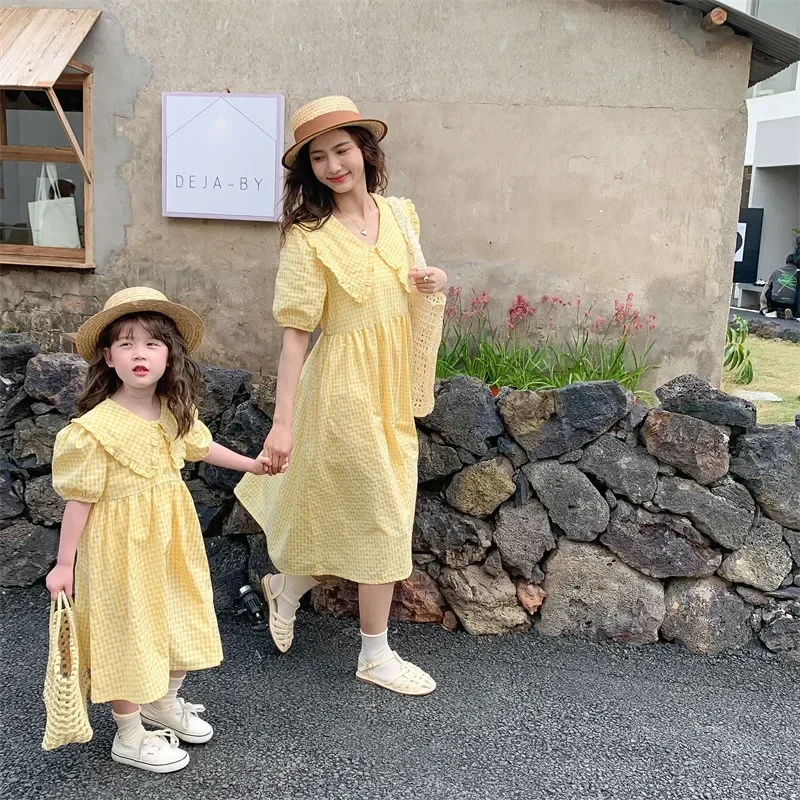 Family Matching Clothes Summer 2024 Korea Mother Daughter Dresses Plaid Cotton Family Look Mommy And Me Clothes Women Girl Dress