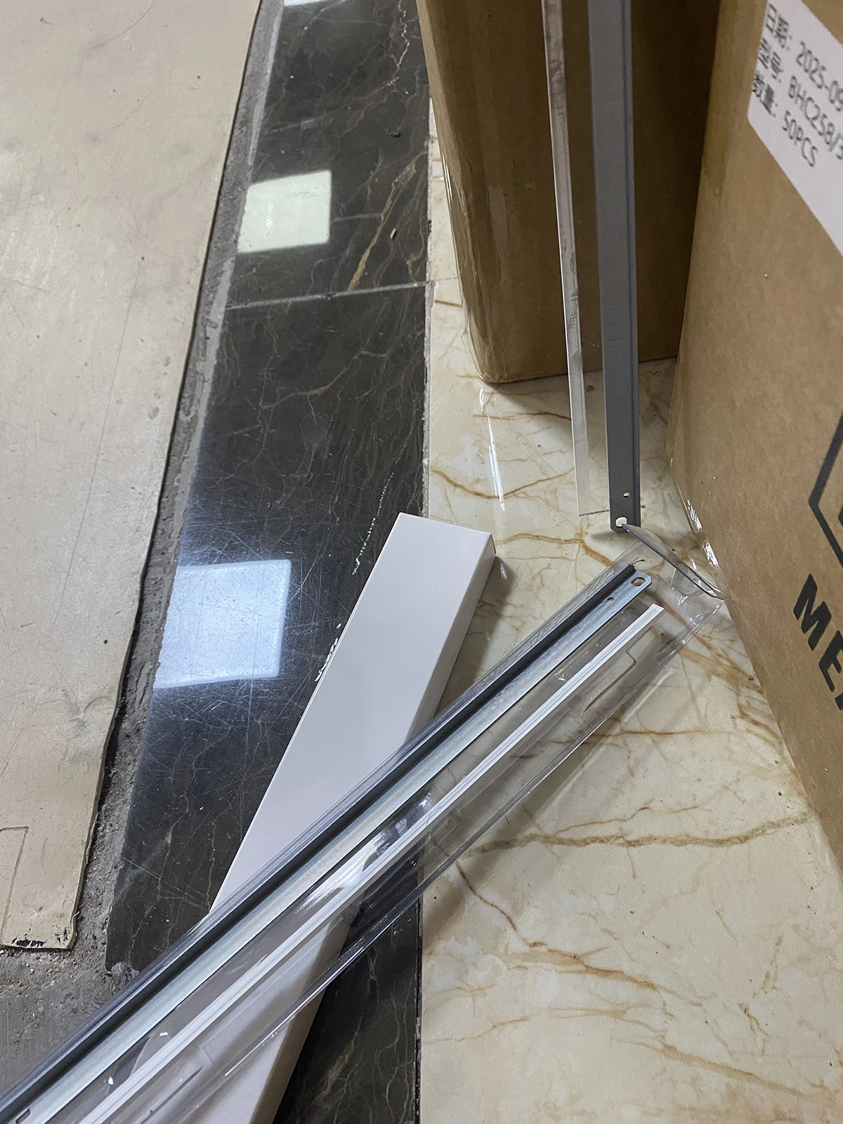 

Лезвие для чистки барабана DK-1150 DK1150 для Kyocera Mita ECOSYS P2040 P2235 P2335 M2040 M2135 M2235 M2540 M2635 M2640 M2735 M2835