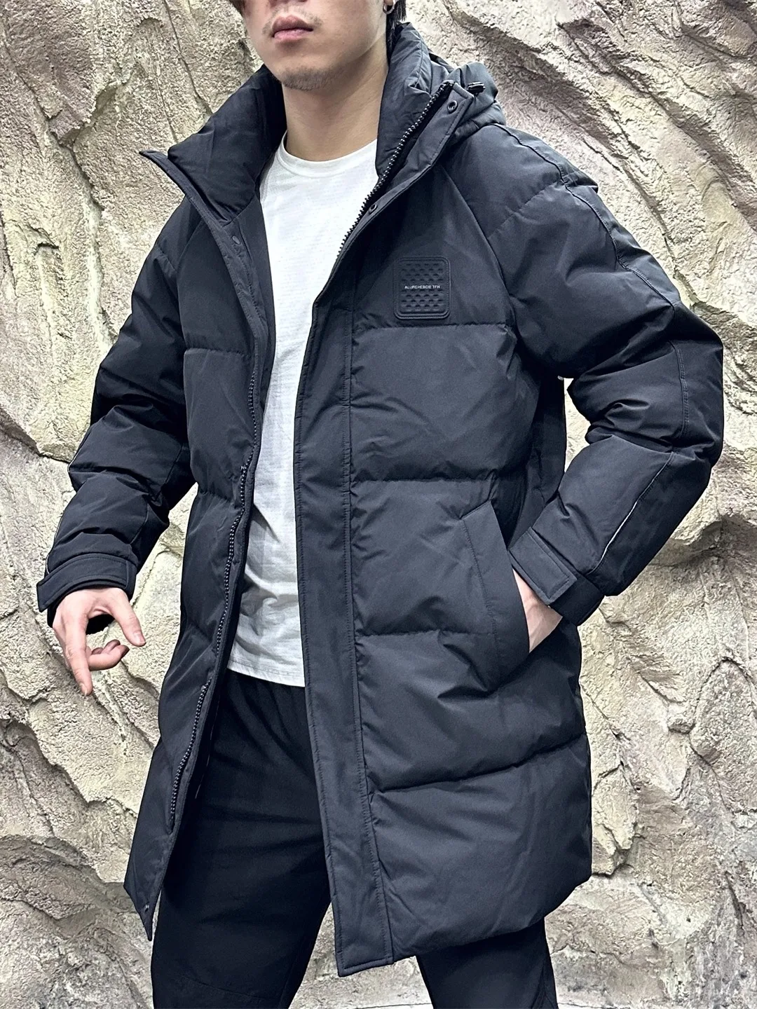 

High Loin Men's down Jaet with Hood Mid-Length Du down Filled Warm Thiened Polyester Fiber Outdoor Sle Zipper Cl...