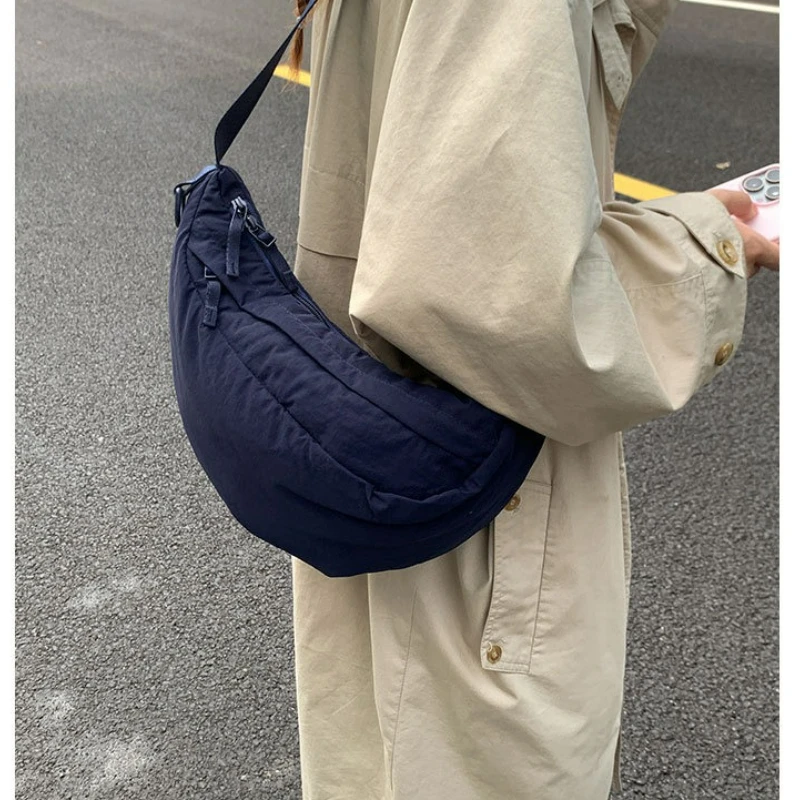 

Простая и универсальная сумка-хобо. Элегантная повседневная сумка через плечо, модная и легкая подходящая сумка через плечо.