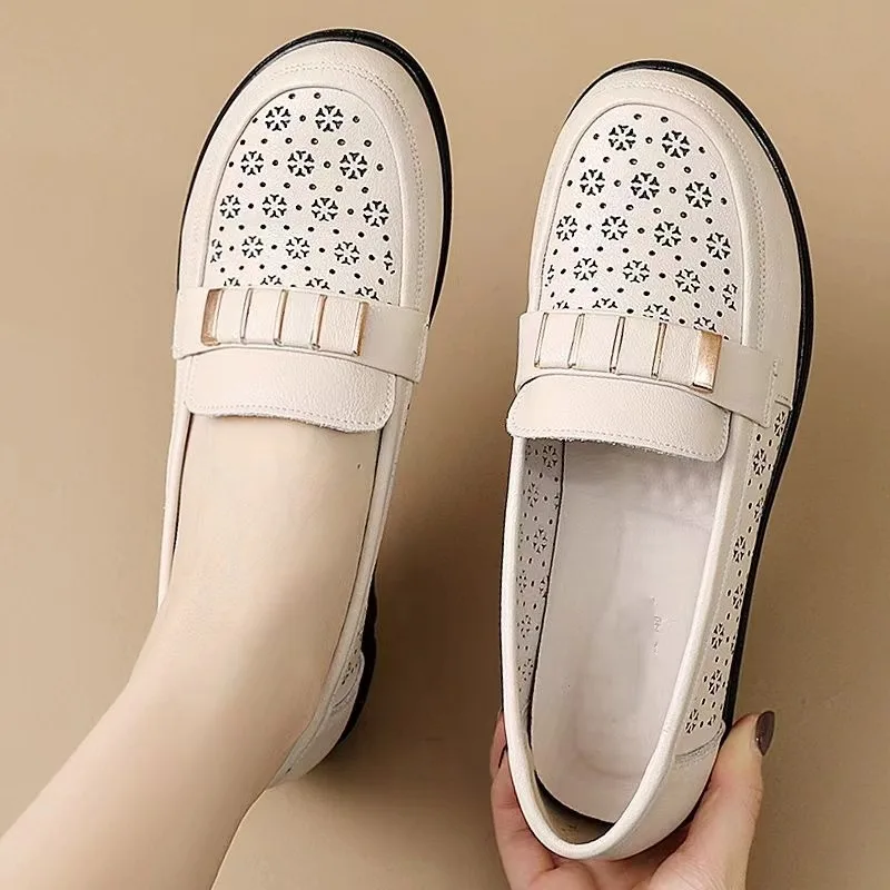 

2026 New Style Genuine Leather Women's Shoes, Slip-on Flat Shoes for Women, Mule-style Women's Shoes. Summer Shoes for Mothers