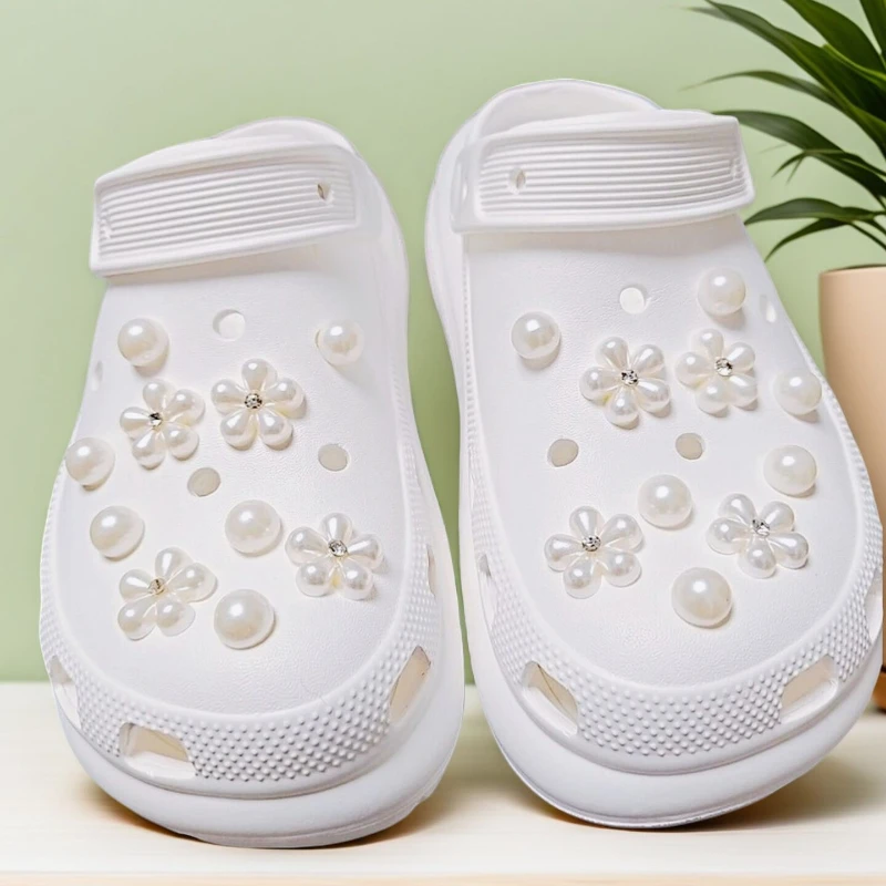 20PCS Shoe Charms Set Summer Fashion Accessories Hole Shoe Buckle Cute Pearl Daisies 3D Decorations for Bogg Bag Gift