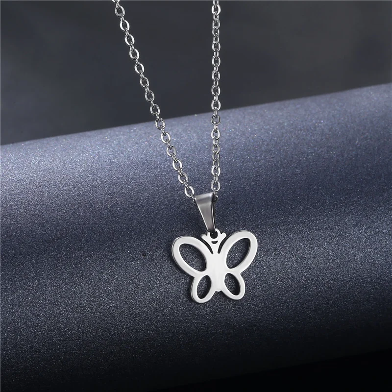 

Stainless steel jewelry - O-shaped chain butterfly necklace. Women's collar chain. Allergen-proof jewelry.