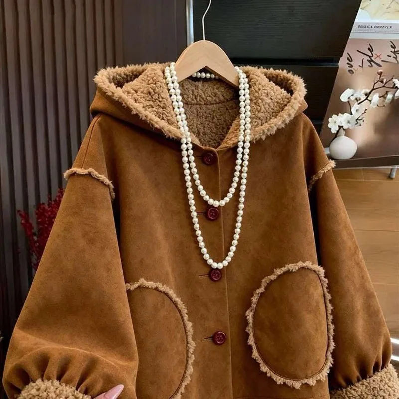 Girls' hooded jacket 2026 fur imitation lamb fur super beautiful mid to large children's high-end feeling girls' top