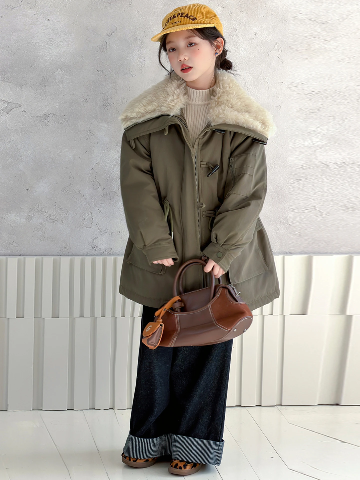 Teenager Girls Thicken Jackets Plush Velvet Fur Collar Kids Coats Children's Winter Warm Hooded Outerwear Fashion Padded Parka