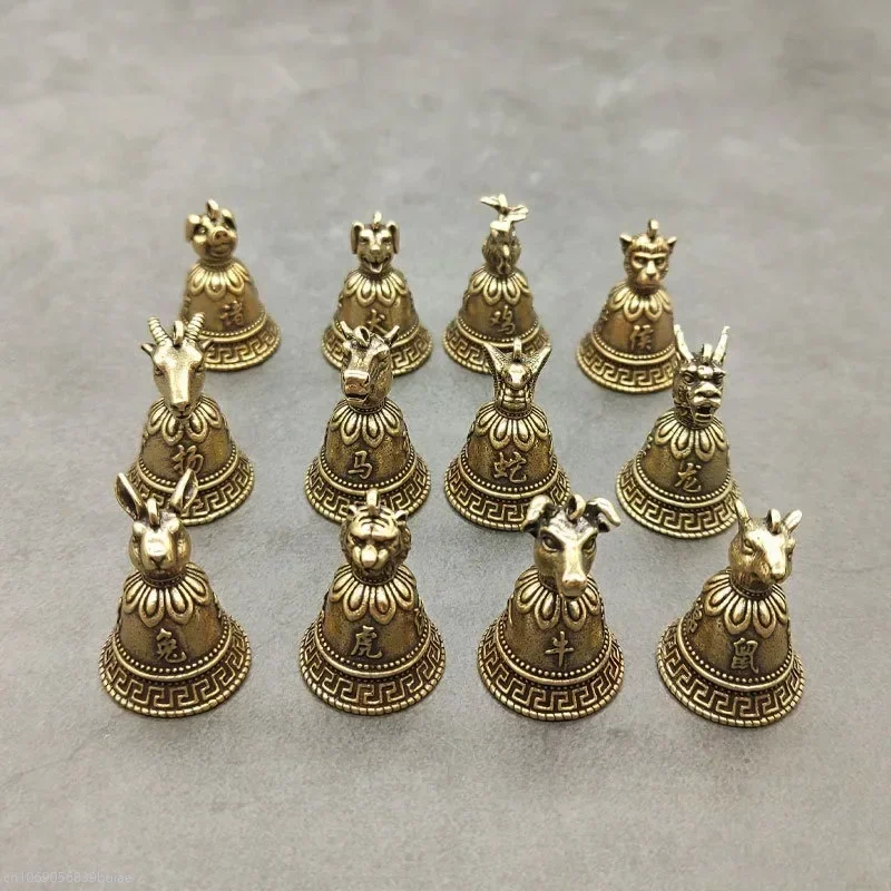 

Brass Chinese 12 Zodiac Animals Heads Bell Keychain Pendants Jewelry Vintage Copper Feng Shui Car Key Chain Hanging Keyring Gift