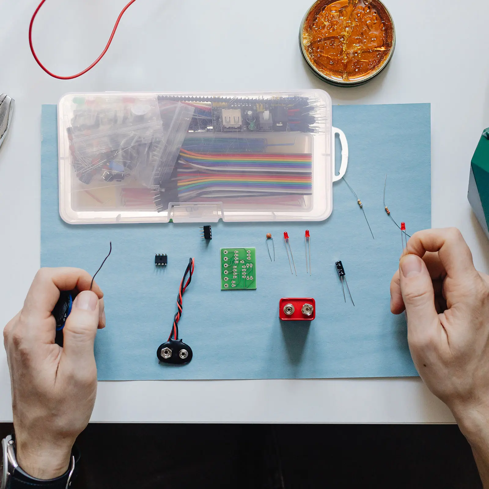 

1Set Electronics Component Kit Starter DIY Prototyping Circuit Power Supply Module Jumper Wire Breadboard Kit for Testing