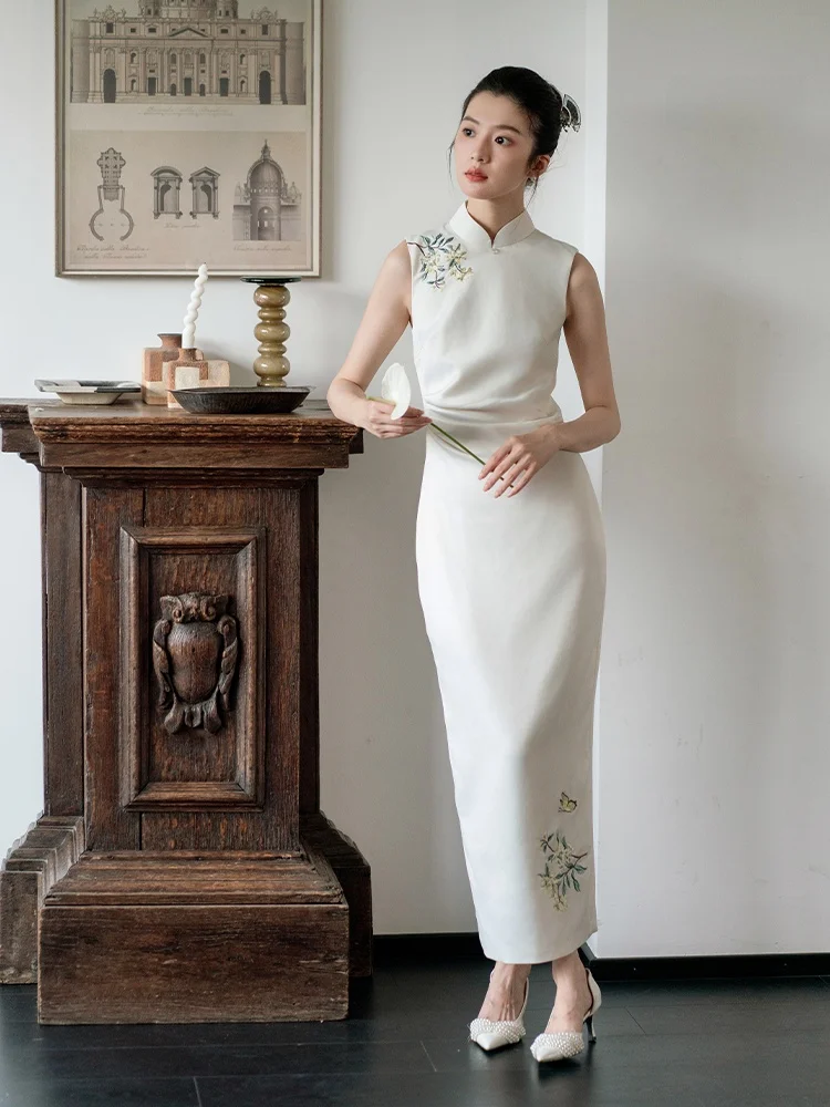   Chinesisches Brautkleid für Herbst und Winter, Verlobungs- und Anstoßkleidung, Rundhals, Bestickt, Polyester, Kurzarm