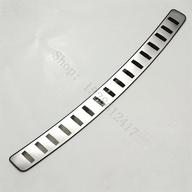 For VW/Volkswagen T-ROC TROC 2018~2024 car Accessories stainless Rear Door Bumper Protector sill plate/ Trunk Tread Plate Trim