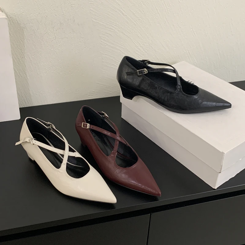 

SUOJIALUN 2025 Women New Brand Pumps Shoes Fashion Pointed Toe Ladies Red Elegant Single Shoes Square Low Heel Mary Jane Shoes