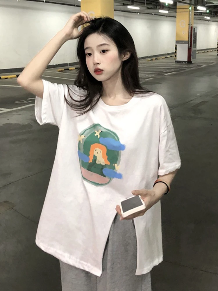 Summer Cartoon Print Loose T-Shirts for Women Simple O-Neck Short Sleeve Casual Couple Tees Chic Split Design Girl Top