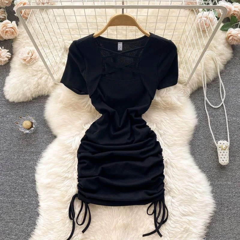 Dress Girls Summer New Square Neck Drawstring Solid Color Fashion Short Sleeved 2024 Simple Elastic Waist Fashion