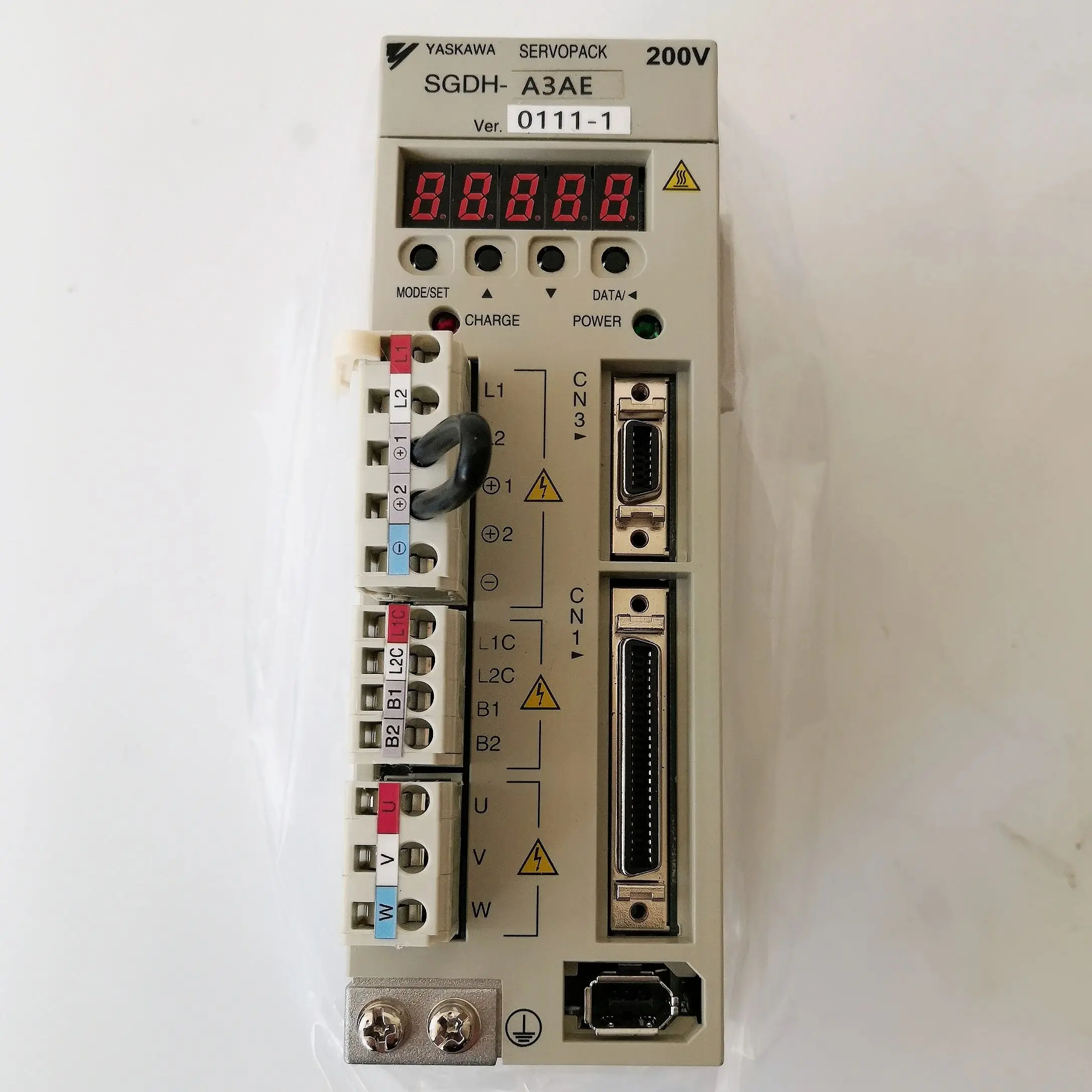 

SGDH-A3AE Brand new Servo Drive，Fast shipping，SGDH A3AE