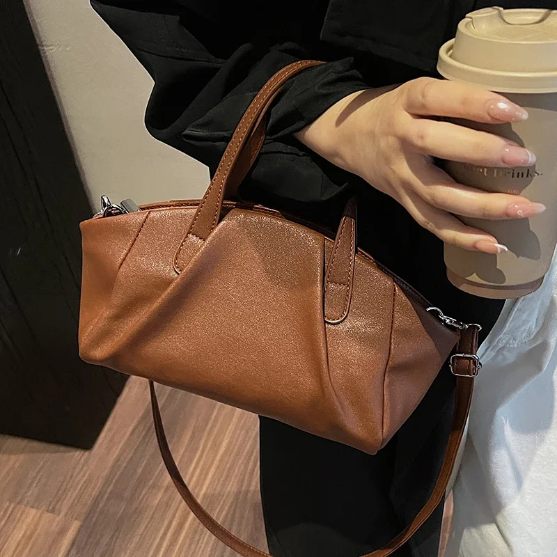 

LEFTSIDE Small PU Leather Crossbody Bags Lady Shoulder Bag for Women 2024 Winter New Korean Fashion Y2K Short Handle Handbags
