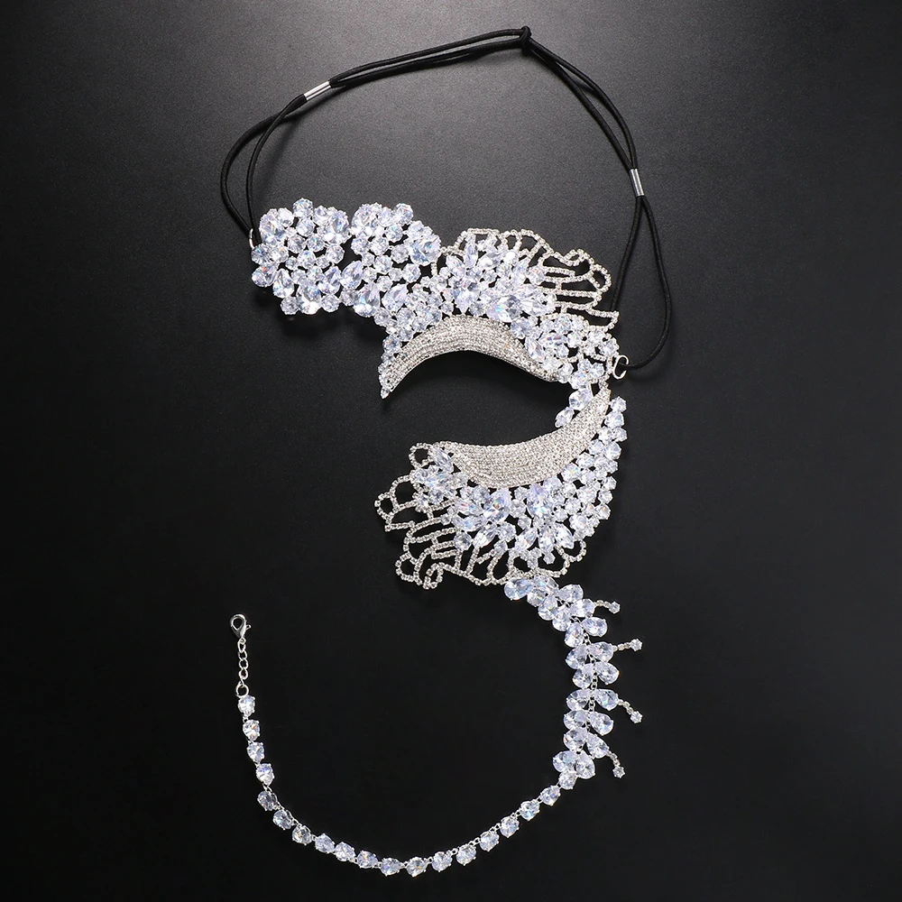 Fashion Shiny Zircon Half Mask Veil Dance Masquerade Accessories Halloween Costume Crystal Exaggerate Face Jewelry Party Women